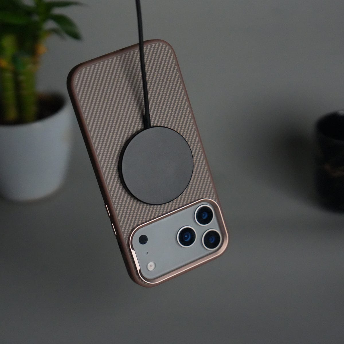 iPhone 17 Pro Max Metal Camera Ring Carbon Fiber Design MagSafe Cover