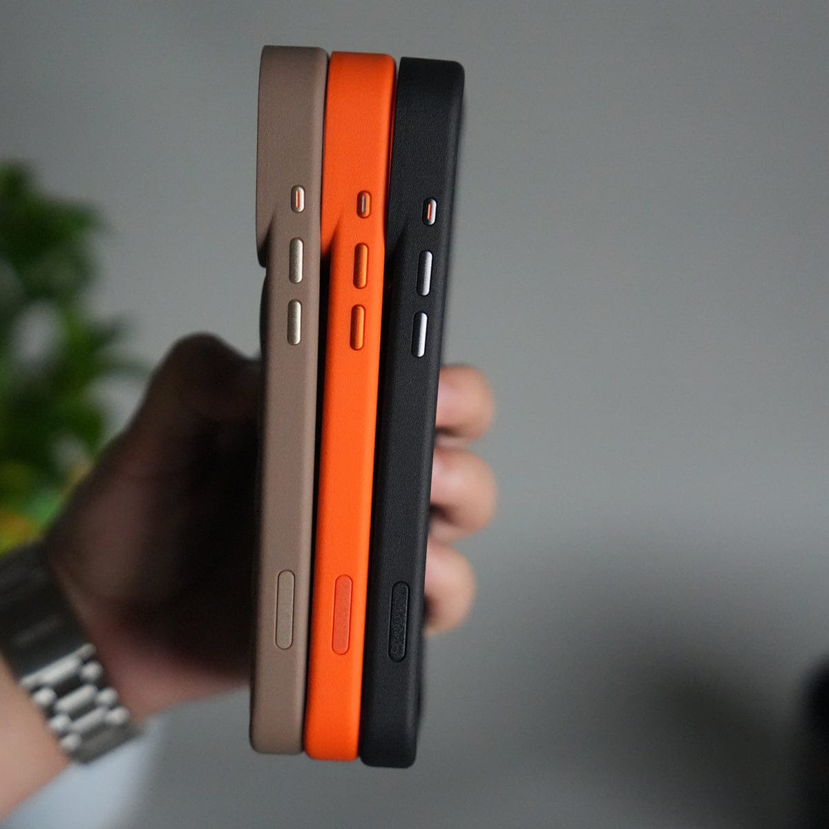 iPhone 17 Pro PUFF Leather Metallic Camera Frame Case Cover