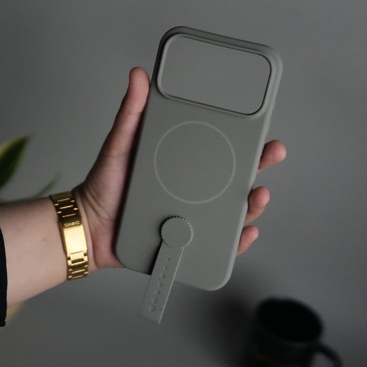 iPhone 17 Pro Max Silicone Case | Magnetic Ring | Silicone Rotating Grip Strap Cover
