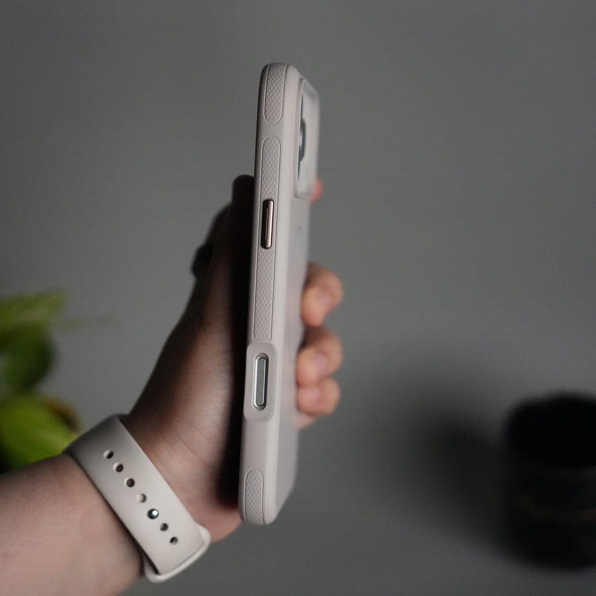 iPhone 17 Pro Soft Touch MagSafe Case | Matte Finish | Titanium Gray
