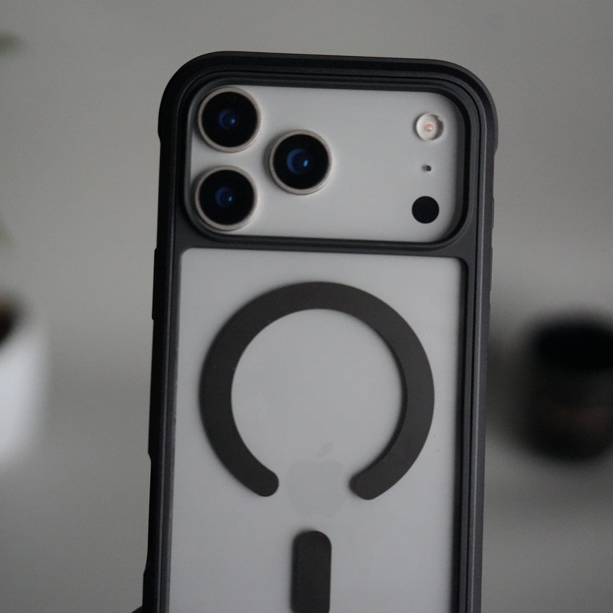 iPhone 17 Pro Max Military Grade Durable Aluminum Frame MagSafe Case | Anti-Yellowing Technology Case