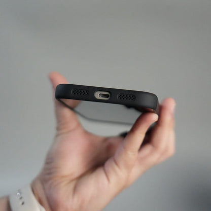 iPhone 17 Series Carbon Fiber Design MagSafe Cover