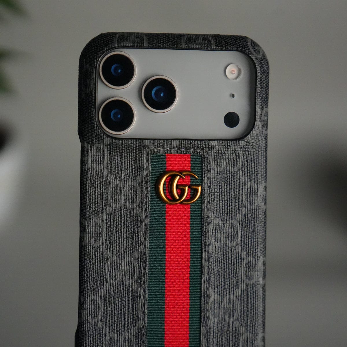 iPhone 17 Series GG Fashion Green Red Stripe Cover | BLACK
