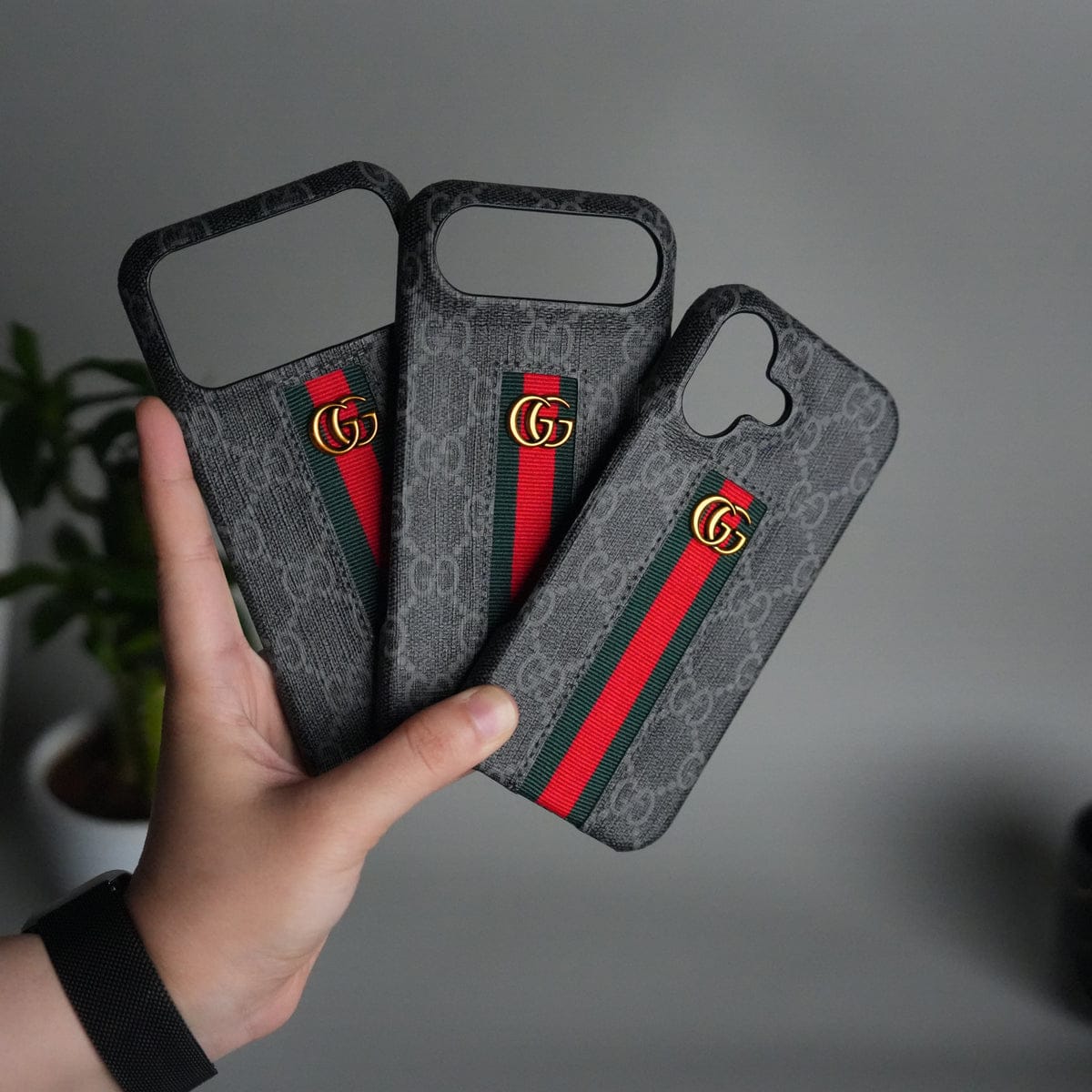 iPhone 17 Series GG Fashion Green Red Stripe Cover | BLACK