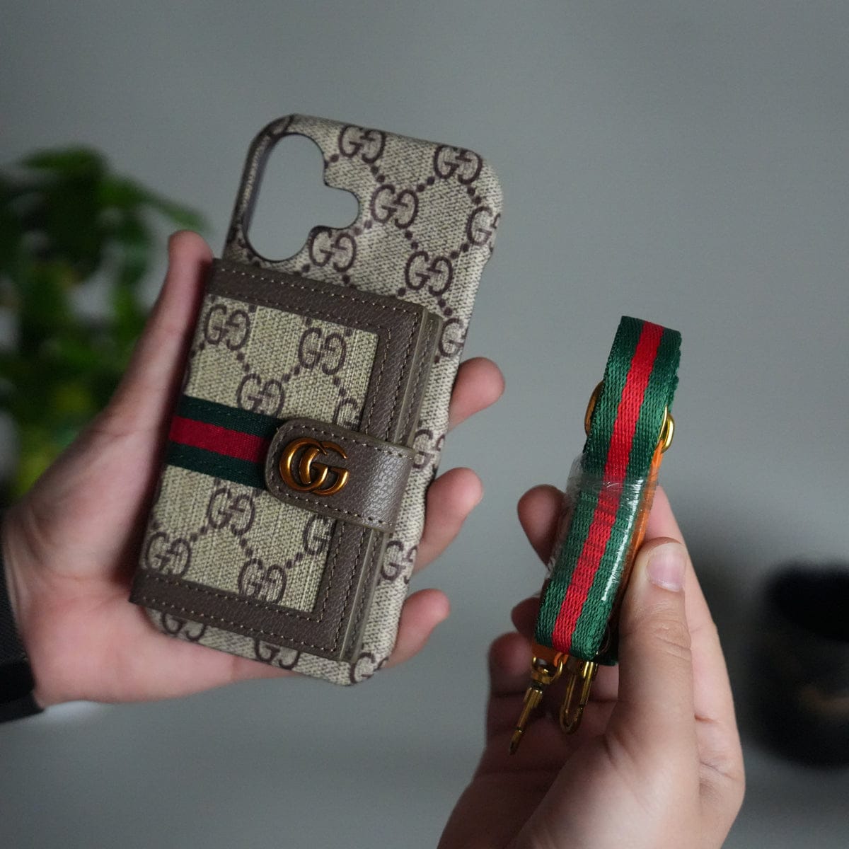 iPhone 17 Series Luxury Brand GG Wallet Case Cover