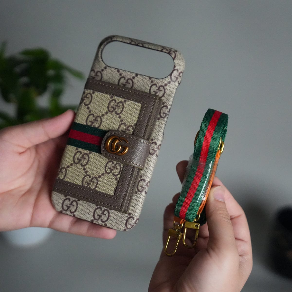 iPhone 17 Series Luxury Brand GG Wallet Case Cover