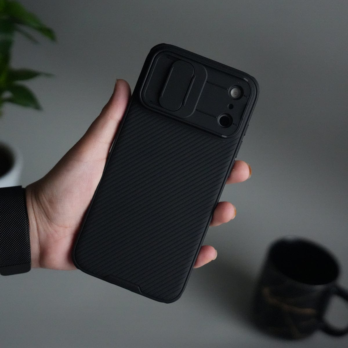 Nillkin iPhone 17 Pro Camera Shutter Case | Slim Shockproof Privacy Cover with Lens Protection