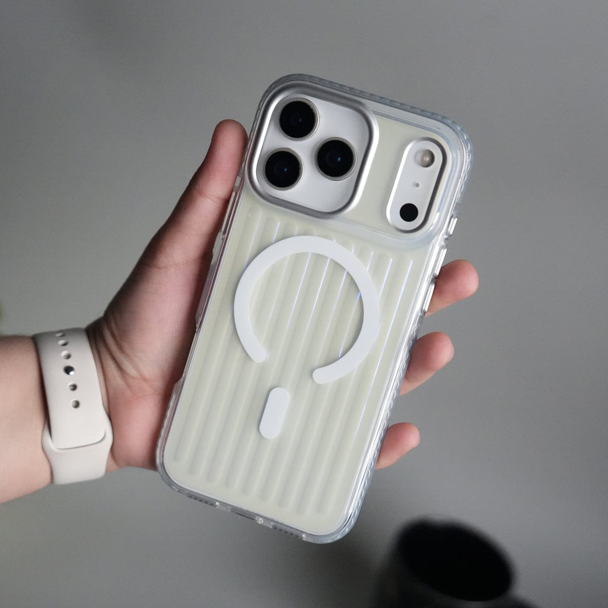 iPhone 17 Pro Transparent MagSafe Suitcase Design Case Back Cover