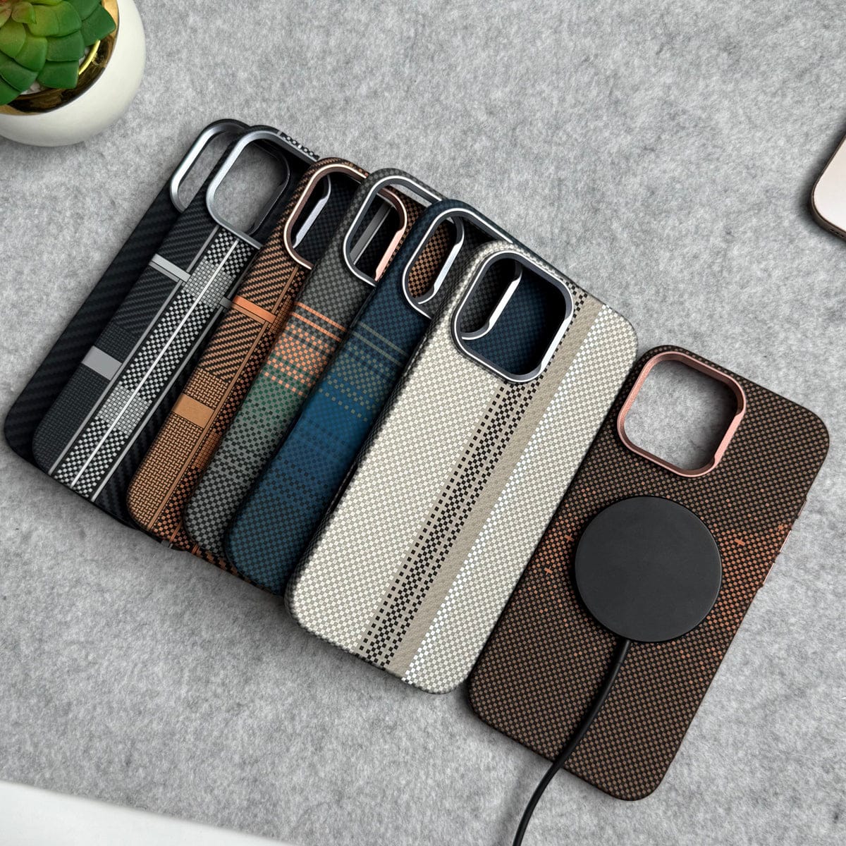 iPhone Carbon Fiber Texture Aramid Design Hard Pc MagSafe Case Cover