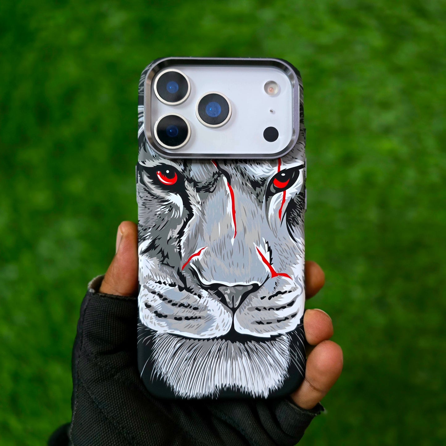 iPhone 17 Pro Max Slim 0.8mm Embossed "Lion Face" Cover with Magsafe - Grey