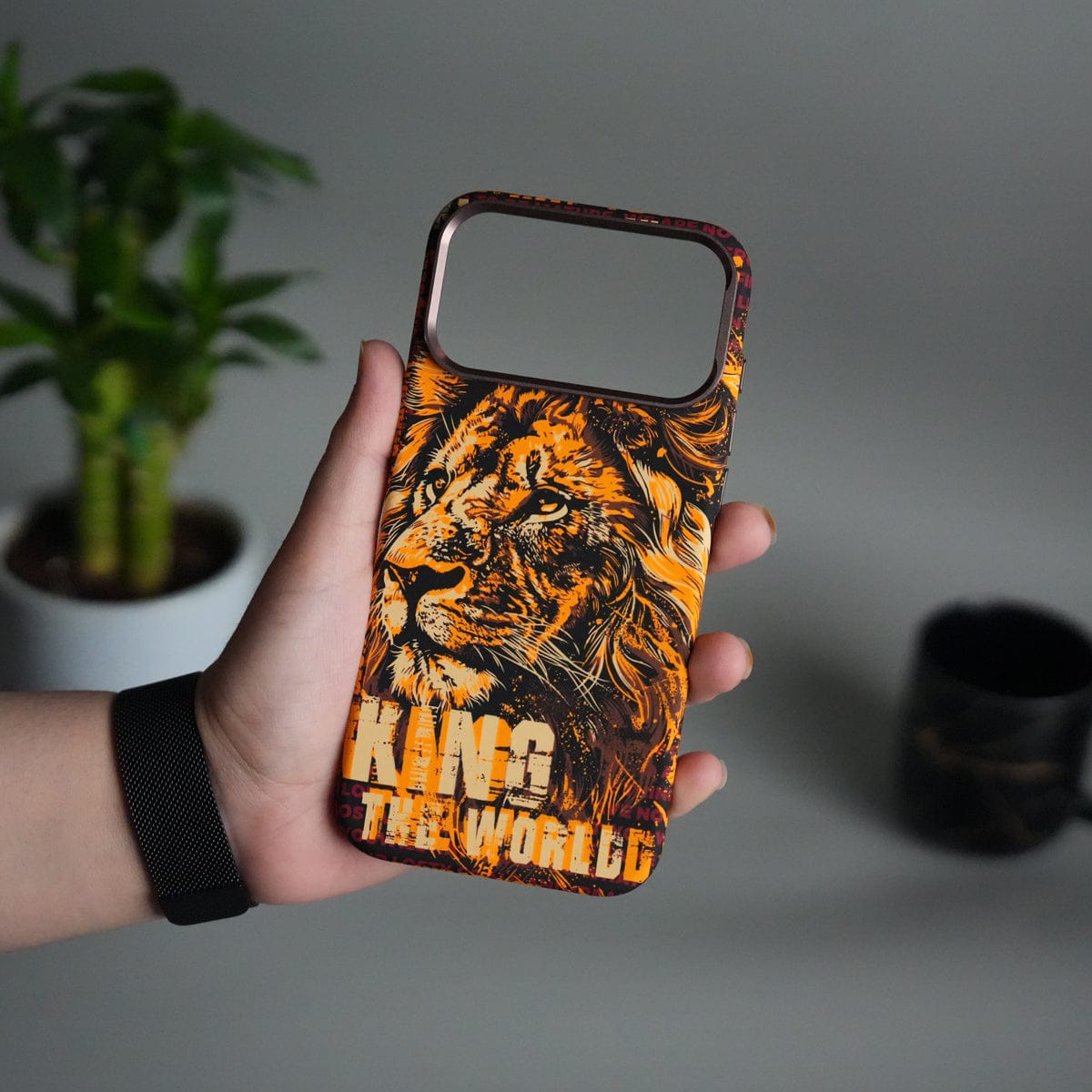 iPhone 17 Pro Max Carbon Fiber Texture Design Hard Pc MagSafe Case Cover LionKing